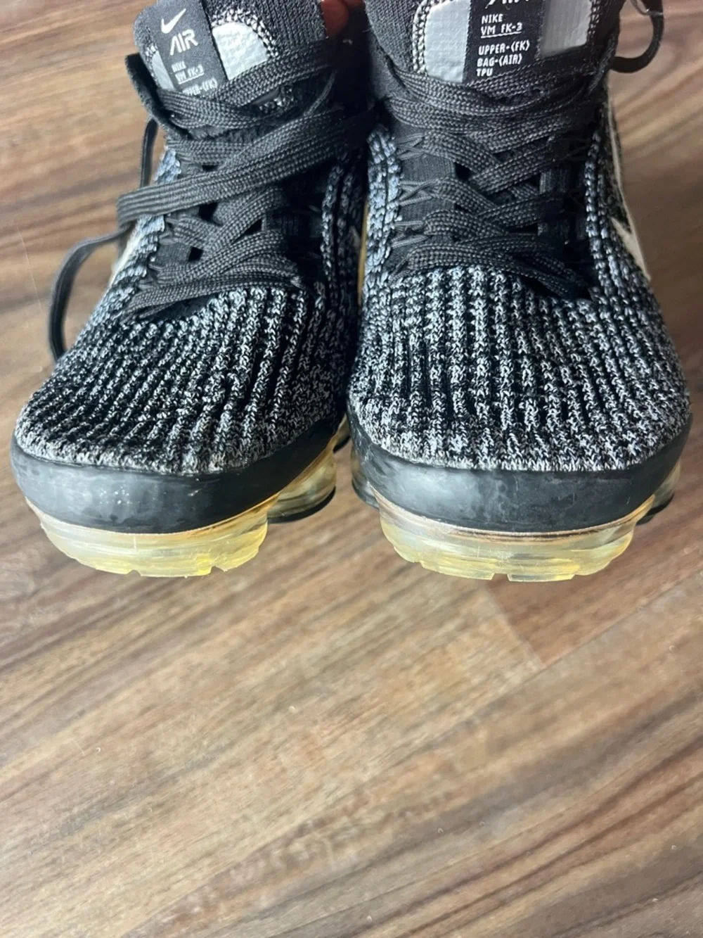 Nike Vapormax Flyknit Oreo Black Gray Running Athletic Shoes Womens 6.5